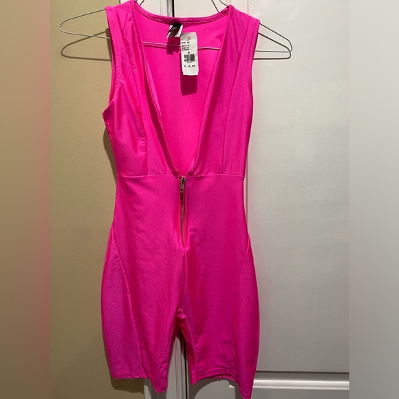 JNK Pink Romper Women's Size Medium - Picture 3 of 5